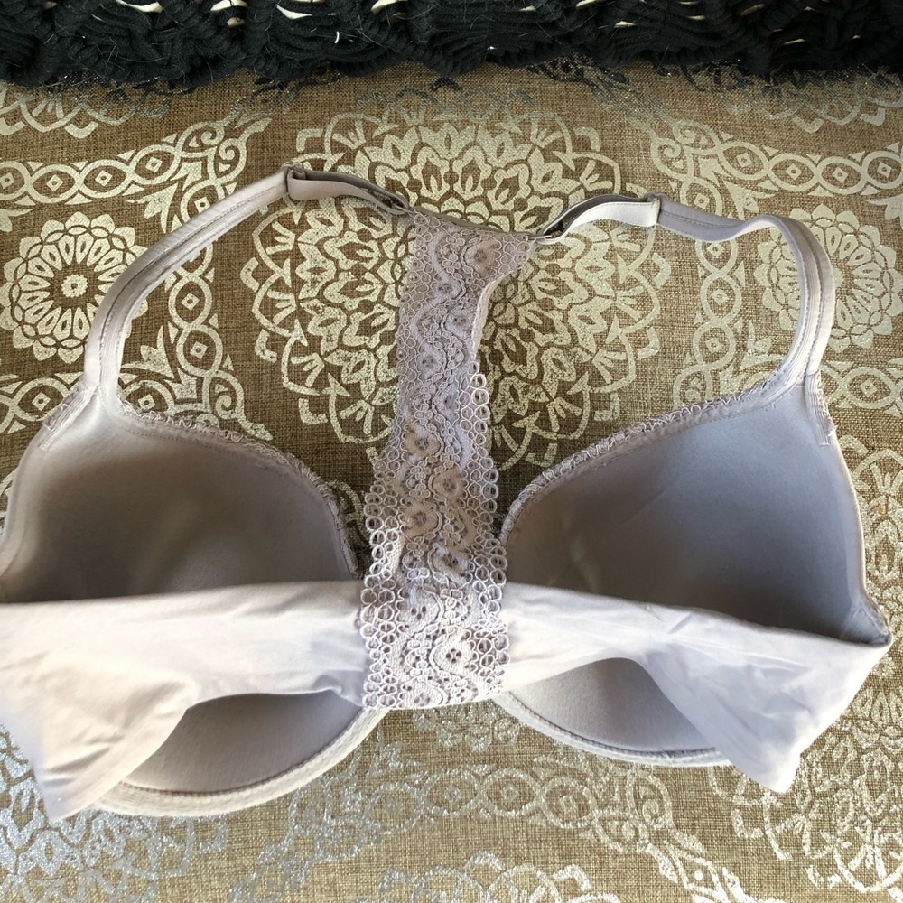 Victoria’s Secret Body by Victoria Racerback Demi - Picture 3 of 3